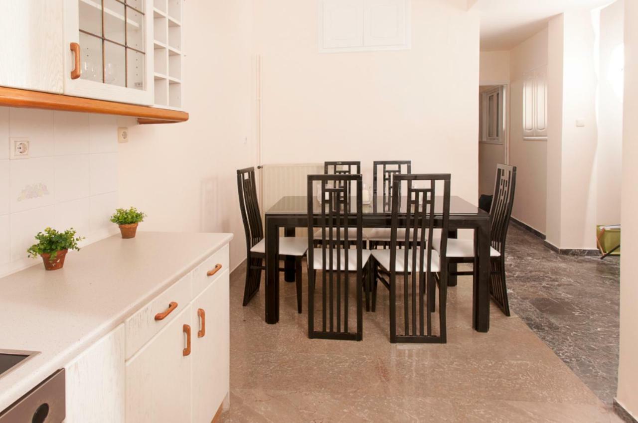 Ferienwohnung Relaxing Appt. Into The Heart Of Historical Center Kalamata Exterior foto